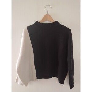 SIX/FIFTY Colorblock Knit Pullover Sweater Black White Crew Neck M Long Sleeve
